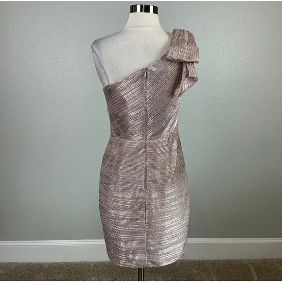 One Shoulder Mini Sheath Cocktail Dress Size 8 Pink and Sparkly Gold by AQUA - Picture 6 of 13